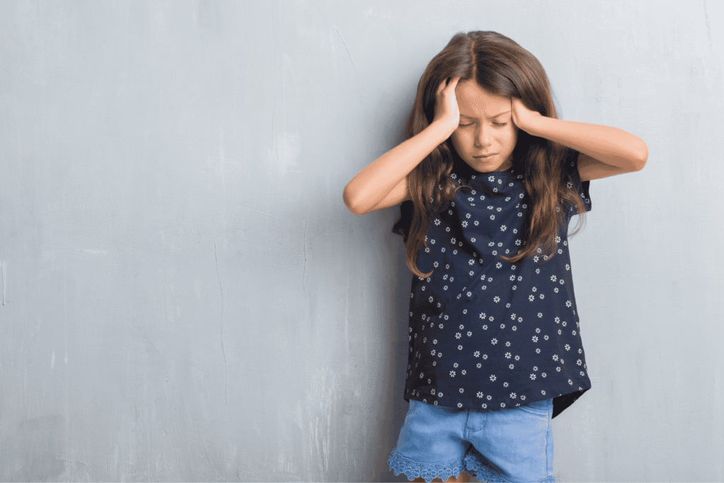 Mädchen mit ADS, dem alles zu viel ist und mit sich selbst und den Reizen von aussen kämpft